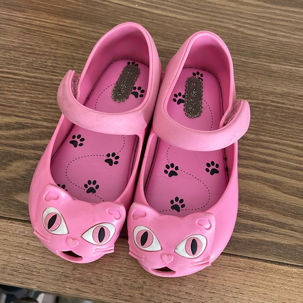 Mini Melissa cat shoes